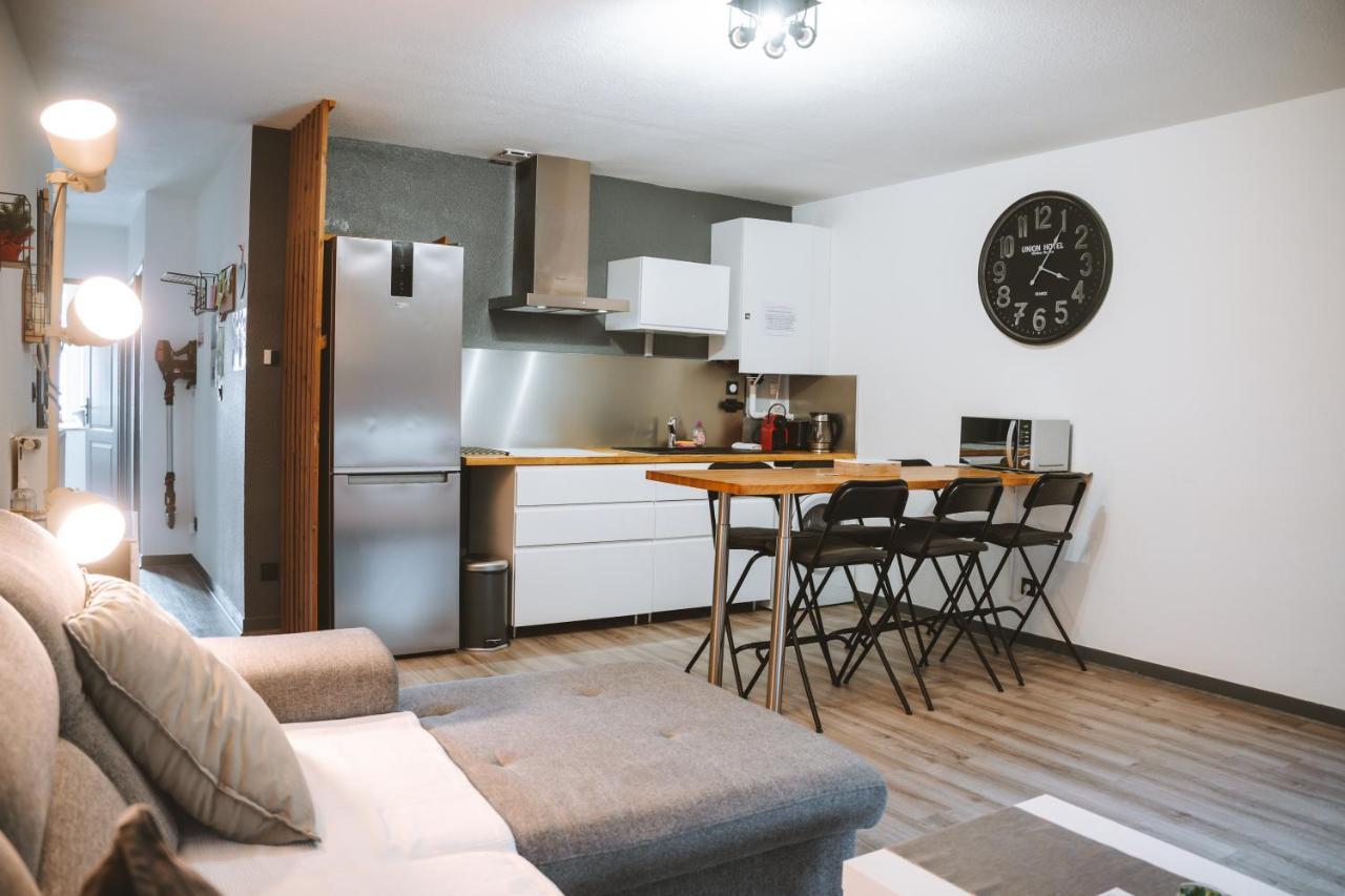 Le Dromardechois - Gite Meuble 6 Personnes Tournon Sur Rhone - Ecolodgite Exteriör bild
